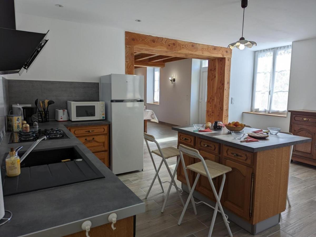 Maison Lumineuse Avec Cour Privative, Proche Sites Culturels, Tout Confort, Equipe Bebe, Wifi Inclus - Fr-1-653-98 Puyreaux 외부 사진