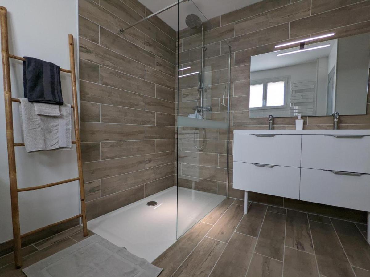 Maison Lumineuse Avec Cour Privative, Proche Sites Culturels, Tout Confort, Equipe Bebe, Wifi Inclus - Fr-1-653-98 Puyreaux 외부 사진
